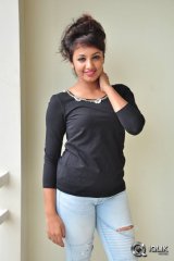 Tejaswi Madivada at Kerintha Movie Success Meet